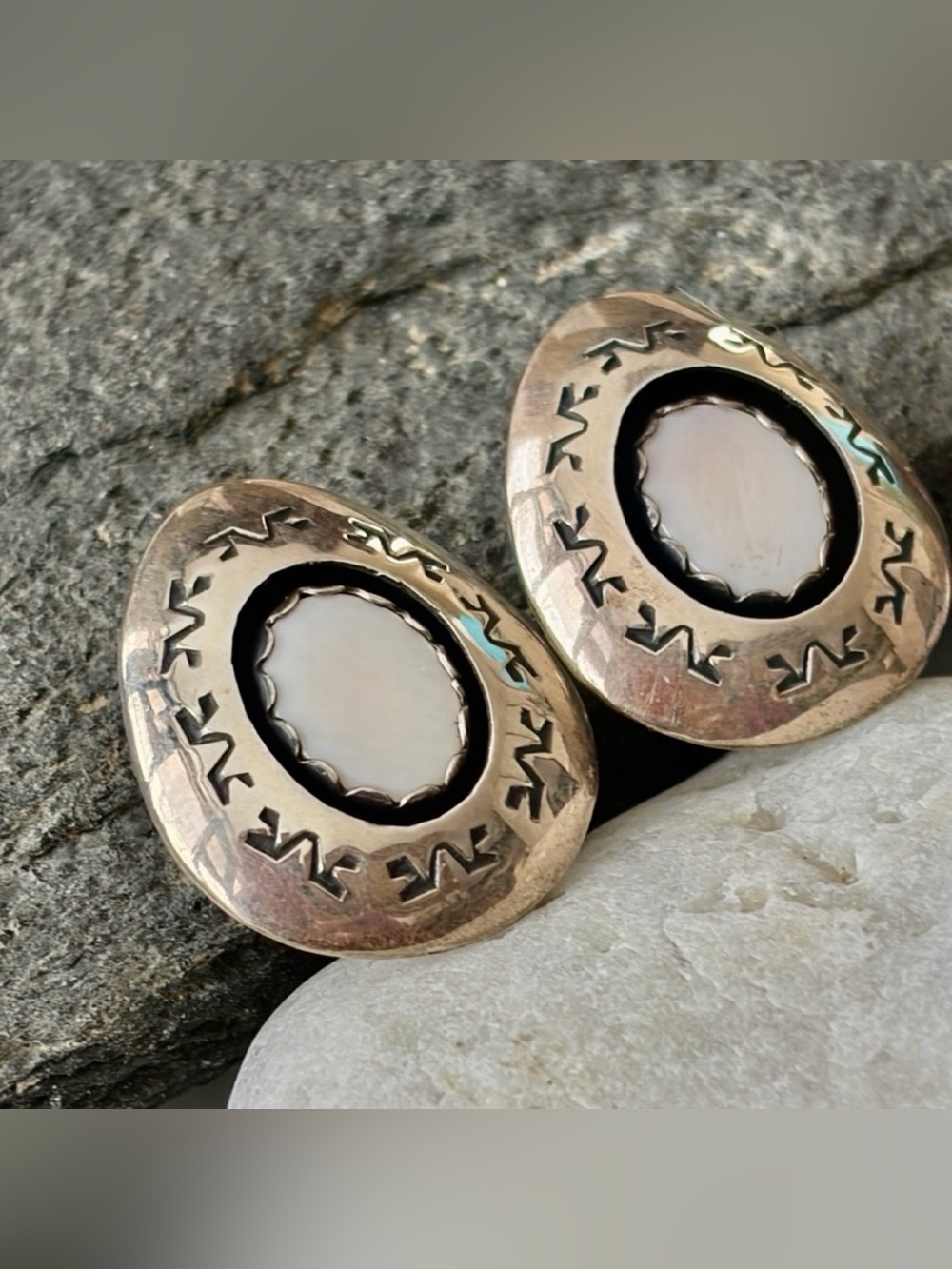 Native American Navajo Vintage Mother Of Pearl Shadowbox Clip Earrings